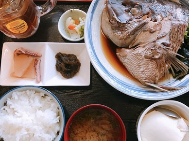 ランチ♪日替わりお魚定食【鯛の煮付け】