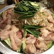 【飲み放題付き90分LO】
もつ鍋コース 税込4,500円
※飲み放題コースは4名様以上～