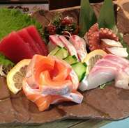 【おまかせお造り5種盛り】