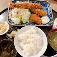 テイクアウト♪カキ&エビフライ定食【ご飯・手作り豆腐！！】