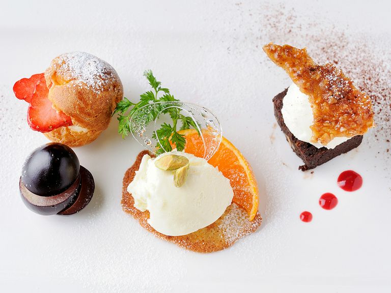 食後のお楽しみに甘〜いデザートはいかが 『ドルチェ各種』