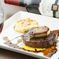 数量限定の『牛フィレ肉とフォアグラのロッシーニスタイル』