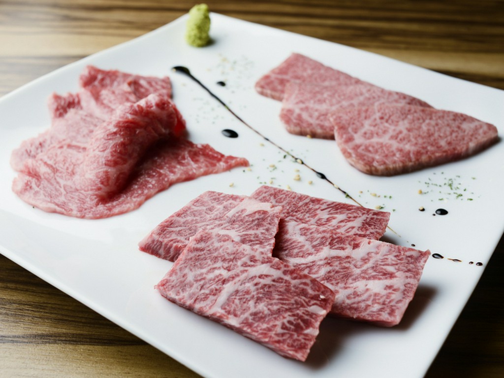 お得に食べくらべ!!『“極”列伝3種盛』