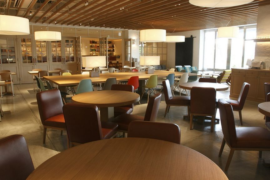 billsの中で最も広く、ゆったりとした店内