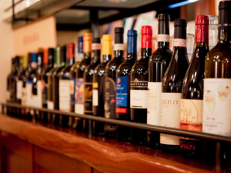 北から南までイタリアに特化したワインを料理ともに堪能