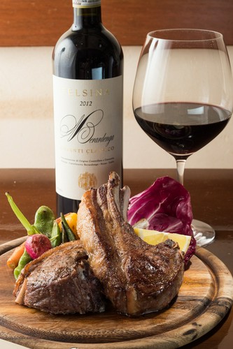 イタリアワイン40種以上、料理に合わせてお楽しみ下さい