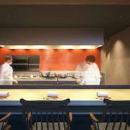 オープンキッチンのカウンター席