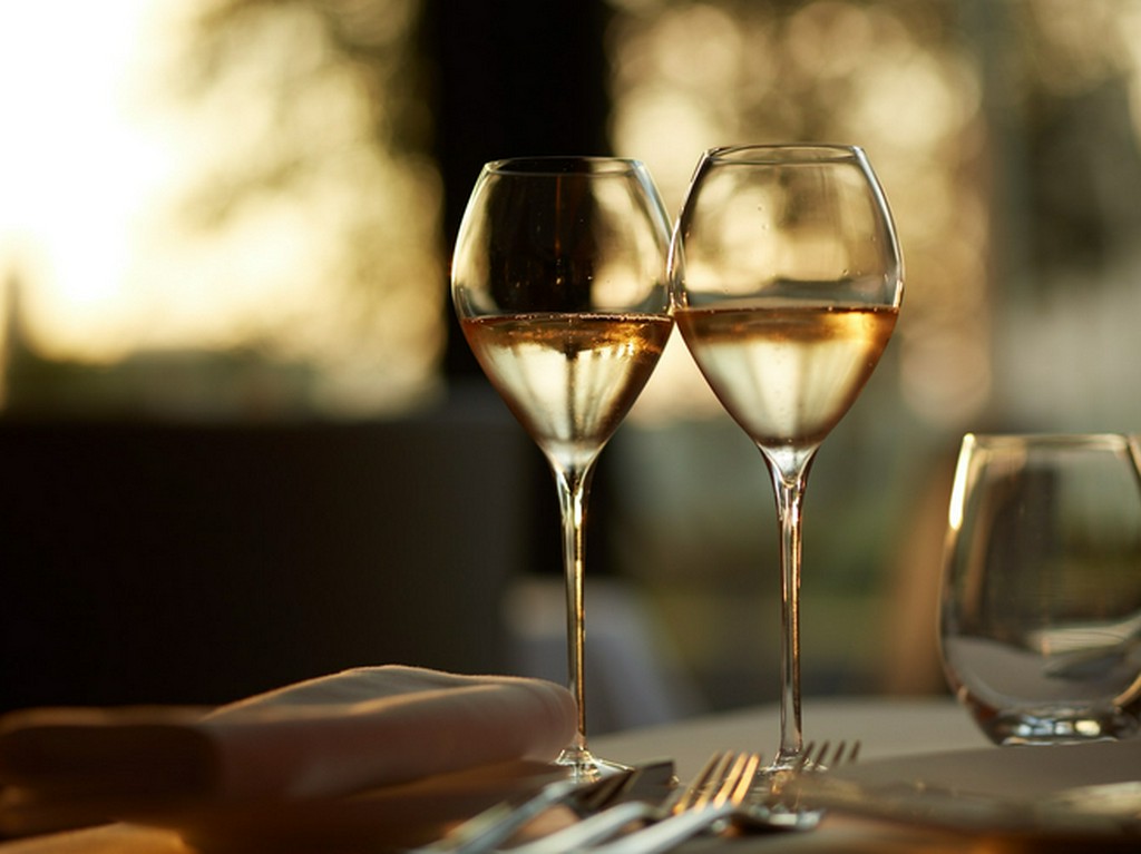 大切な方とこだわりのシャンパーニュをお楽しみ下さい。