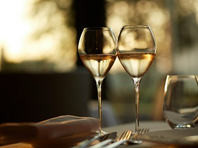 大切な方とこだわりのシャンパーニュをお楽しみ下さい。