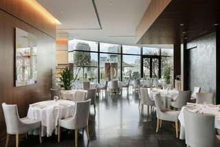 挙式・披露宴を含むウエディングパーティのご要望も承ります。