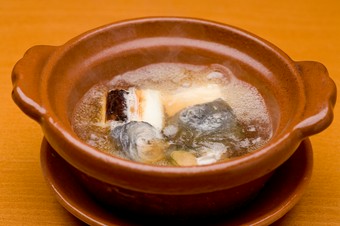 1年を通じて楽しめる『丸鍋（すっぽん鍋）』