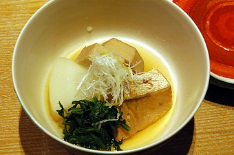 四季折々の食材がいただける『京野菜と海の幸の炊き合わせ』