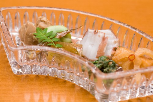 京都らしいわびさびを感じる、美意識の高い店内