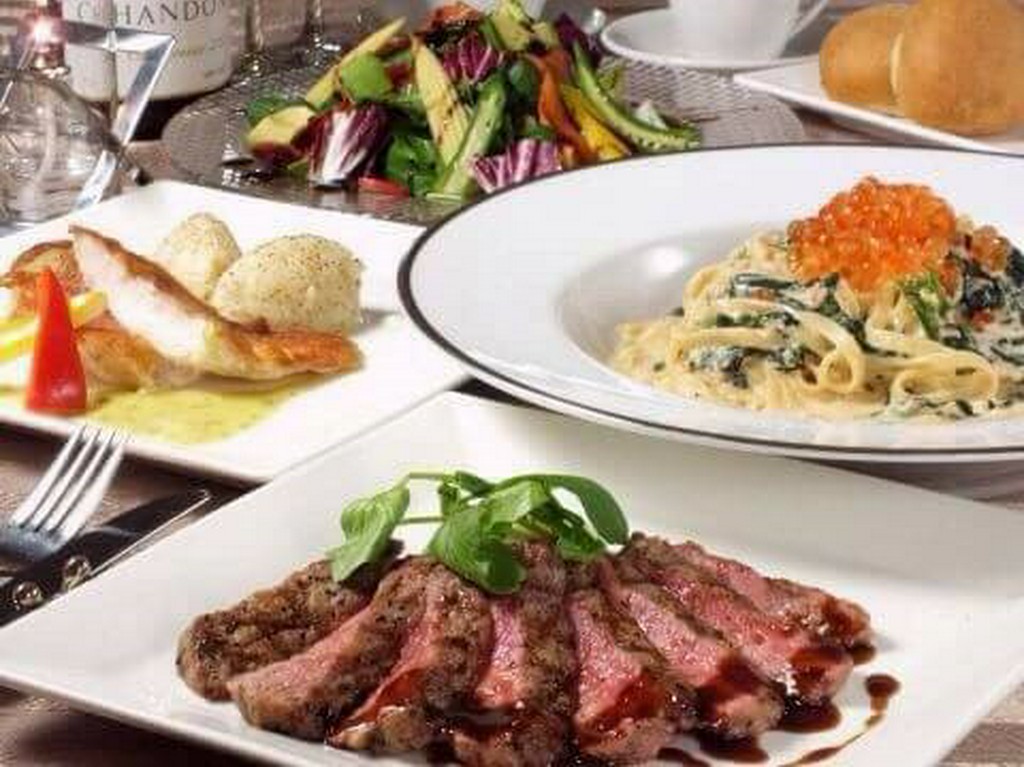 彩り美しいお料理一品一品が、素敵なひとときを演出します