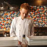 お店のコンセプトは、食を通じて身も心も元気になってもらうこと。そのためには、素材選びから調理法、サービスにいたるまで、やれる限りのことを実践しています。