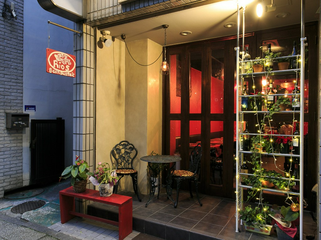 おしゃれな元町のローマを感じるお店は、デートに最適です