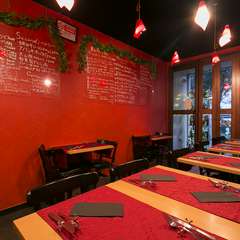 カジュアルな雰囲気の中で堪能する、ディープなローマ料理