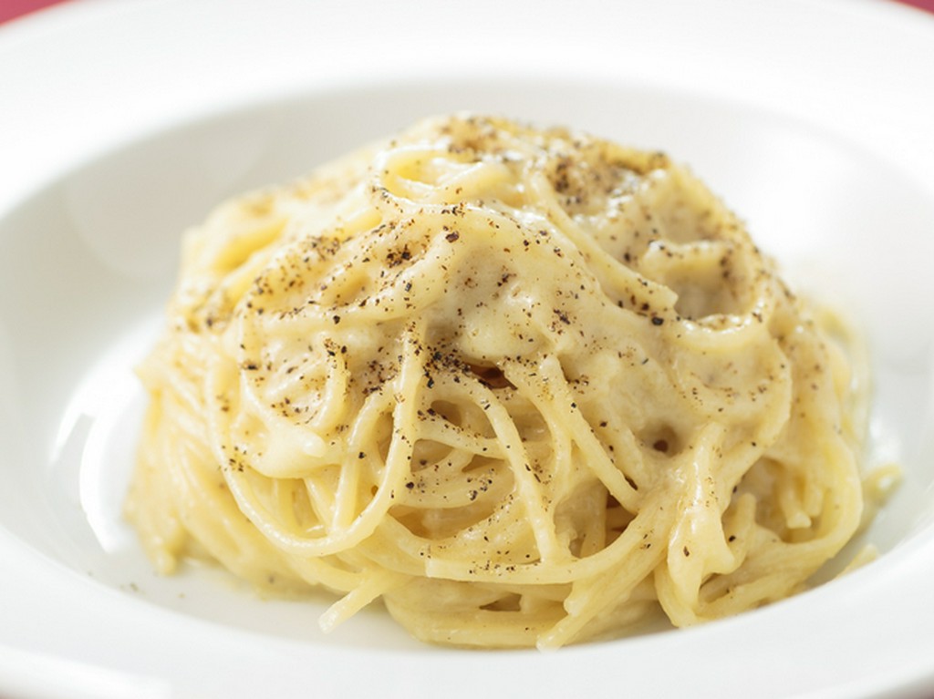 本場の味をそのままに、ローマ三大パスタが堪能できます