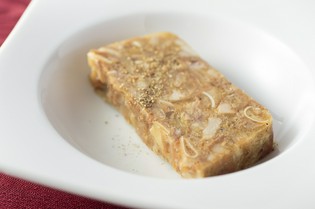 ローマでポピュラーな料理として広く親しまれている「豚肉料理」