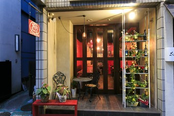 ローマの下町を思わせる、リバーサイド元町のロケーション