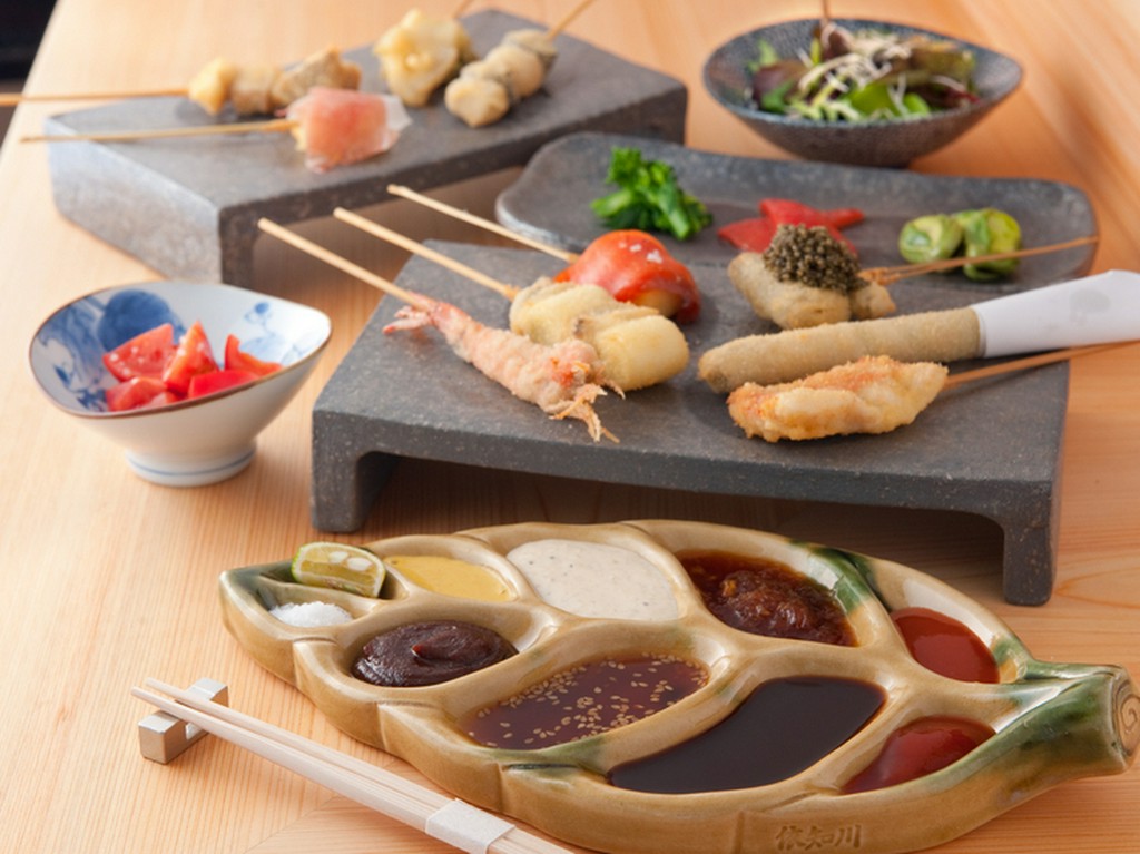 産地にもこだわった厳選食材の『串揚げ10串コース』