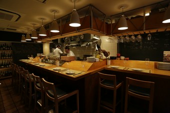バルのような手軽さで、おいしい料理を味わってもらいたい
