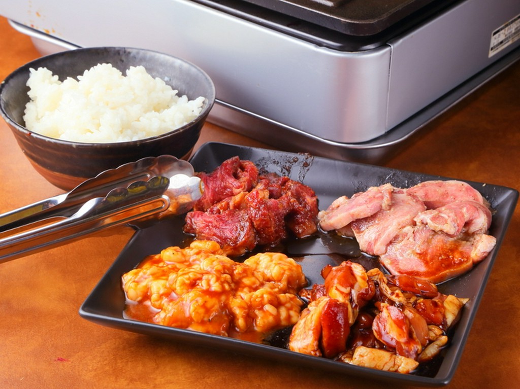 まんぷく定食4種盛