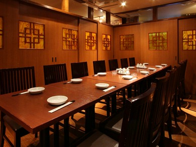 ２０〜４０名様まで個室