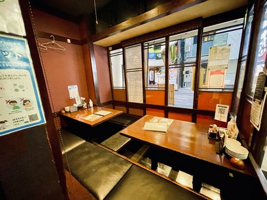 最大15名まで収容可能。掘りごたつ式半個室