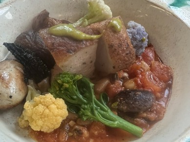 ガスポール乳のみ仔豚のカスレスタイル