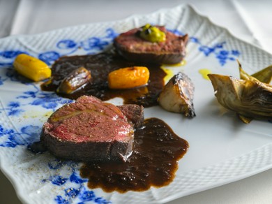 久慈・田村牧場　昔ながらの吊るし熟成短角牛