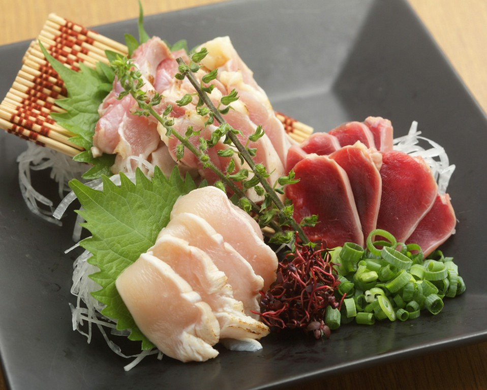 比内地鶏炙り盛り合わせ  三種