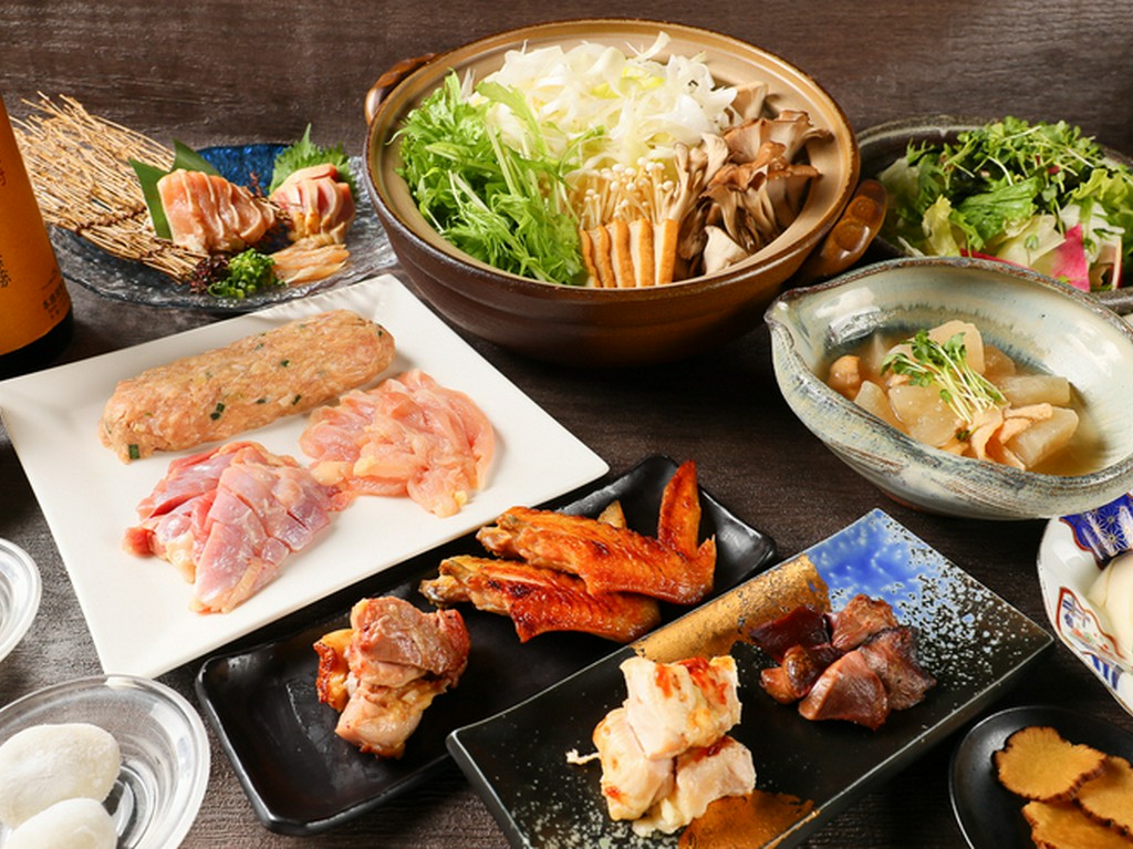 比内地鶏の逸品料理を堪能できるお腹も満足なコースです。当店イチオシです！