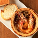 アサリ、イカ、イワシ、きのこ、海老、ベーコンからお選びください。イワシが一番おいしいと思います by店長/バケット付き