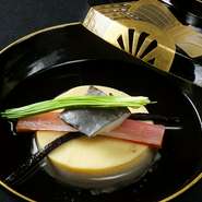 サービス料10％別途