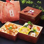 季節のお料理とイクラたっぷり海鮮ちらし寿司２段弁当