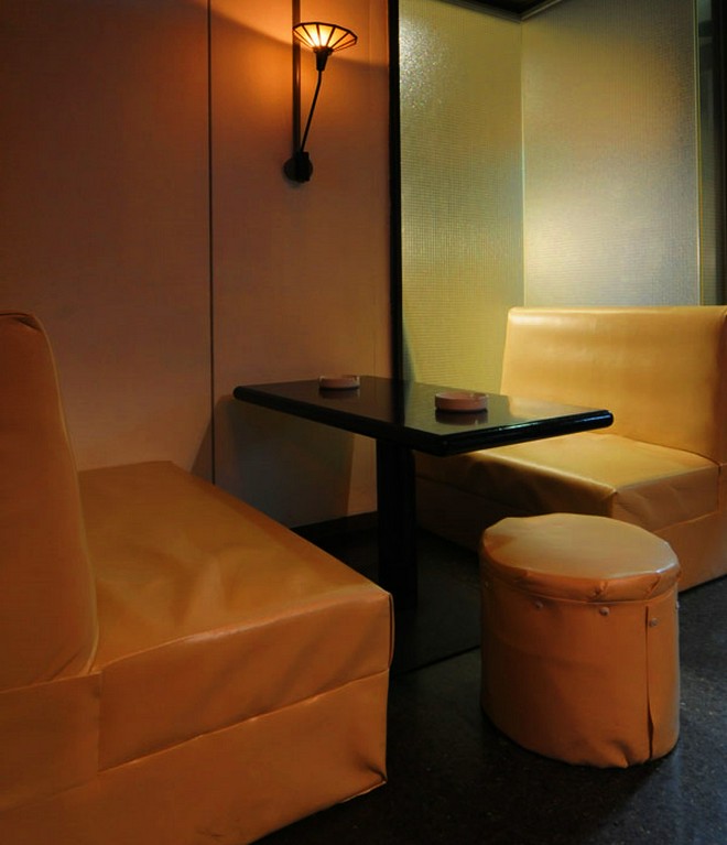 テーブル席：4人席