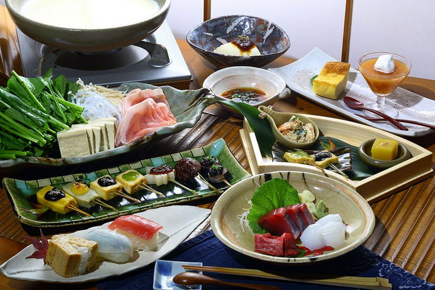 忘年会のご予約も承り中♪とうふ家の季節のコースで忘年会♪