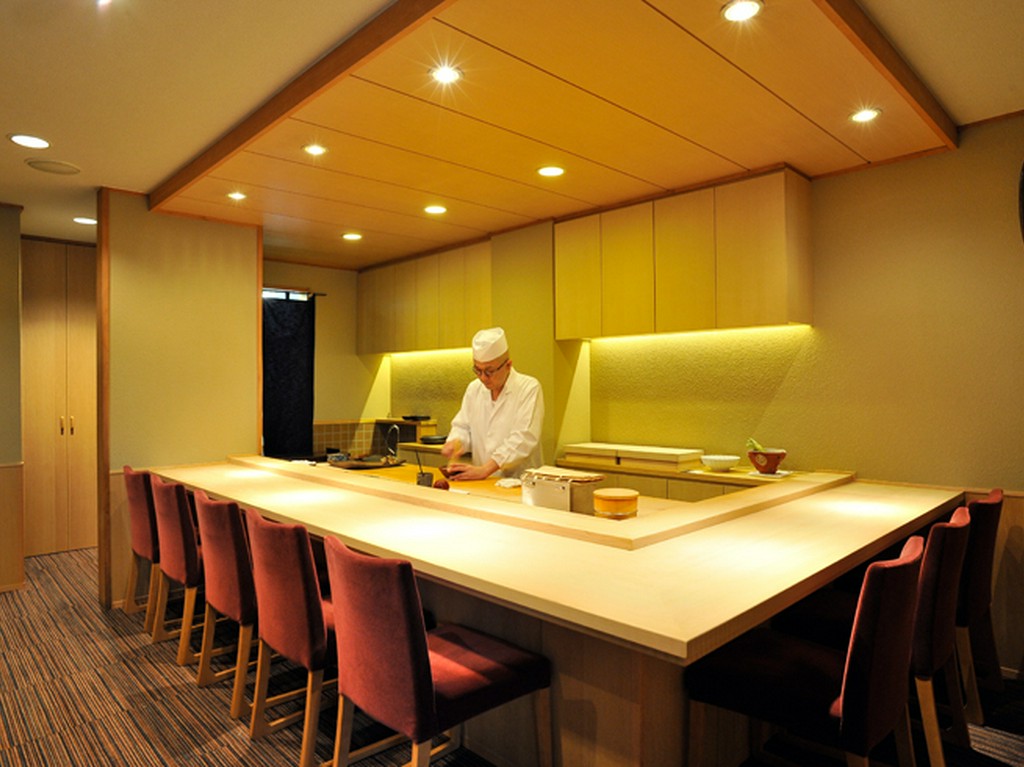 店主の鮨へのこだわりを凝縮した店