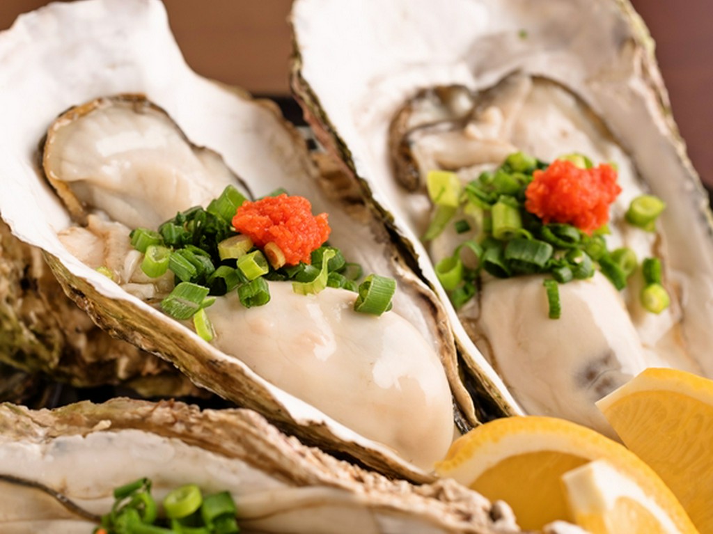 一年を通じて鮮度抜群の『生牡蠣』を楽しめます