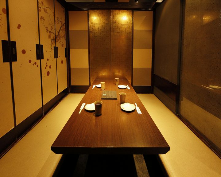 大切なお客様を招いてのご接待やビジネスの会食に