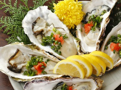 佐渡近海で獲れた新鮮な真牡蠣