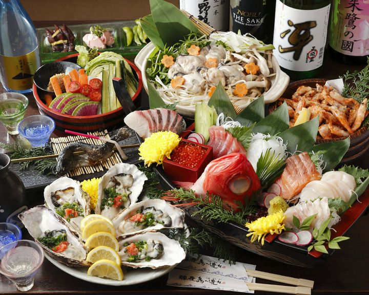 豪華なお料理とおいしいお酒で特別な夜を演出いたします。