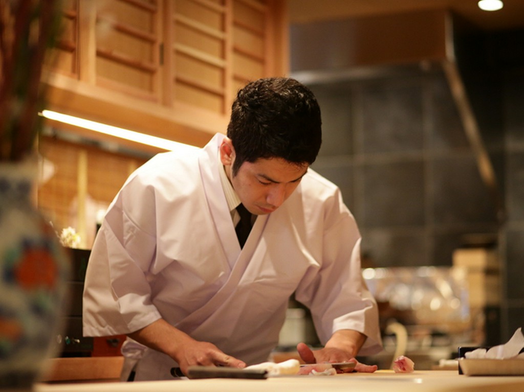 雑音ひとつで雰囲気は壊れる。丁寧な動作、作法で心地よい空間を