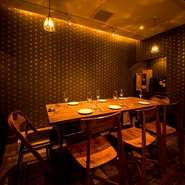 ２部屋ソファタイプとテーブルタイプのお席２名～１４名まで対応可能です。