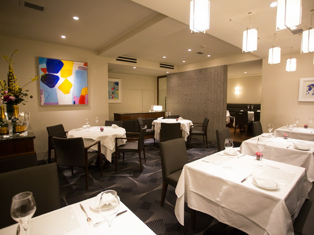 デートにふさわしいエレガンスな美食空間へ