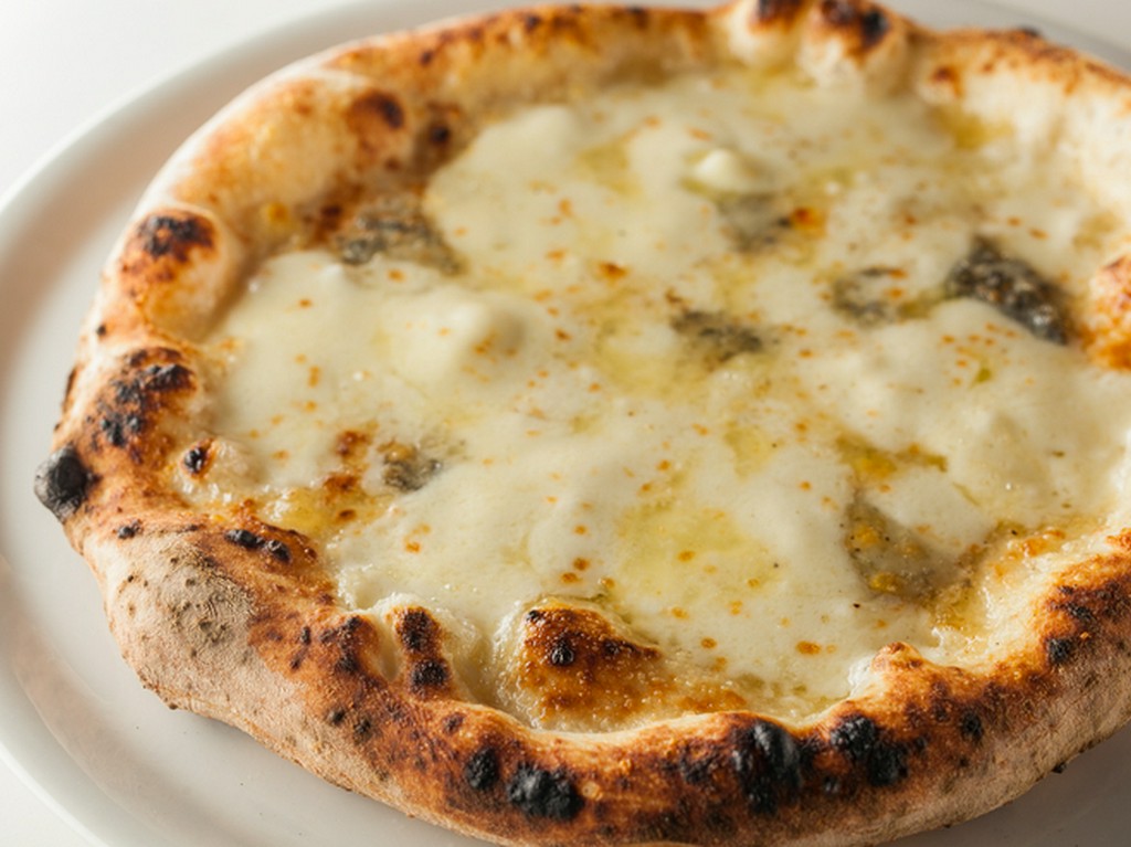 チーズのコクが決め手の『クアットロ・フォルマッジ』