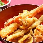 1日10食限定特別料理
江戸前天婦羅をたっぷり使った食べごたえのある一品