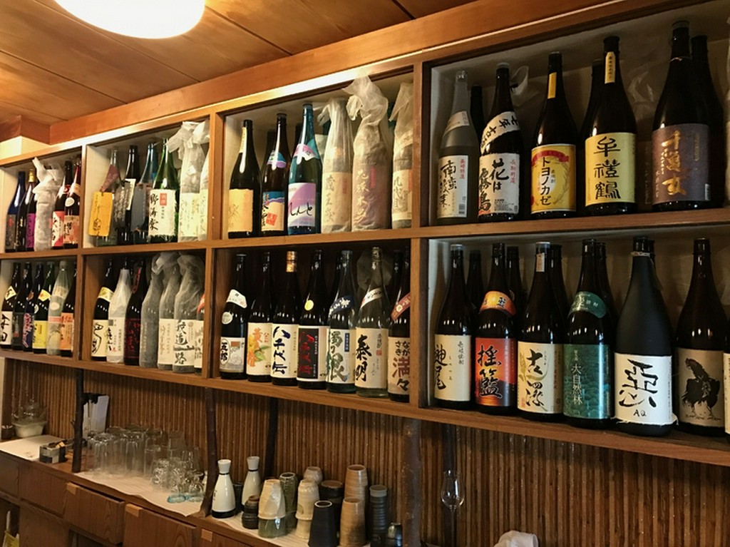 全国からの100種類を超える銘柄の焼酎が揃っています！