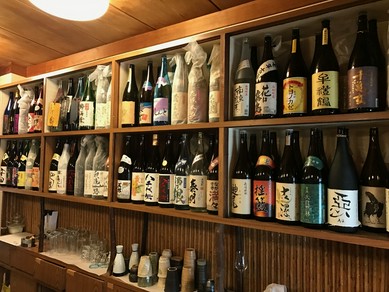全国からの100種類を超える銘柄の焼酎が揃っています！